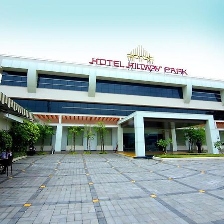 Hotel Hillway Park 콜람 외부 사진