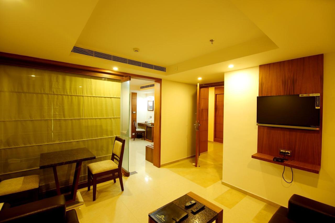 Hotel Hillway Park 콜람 외부 사진
