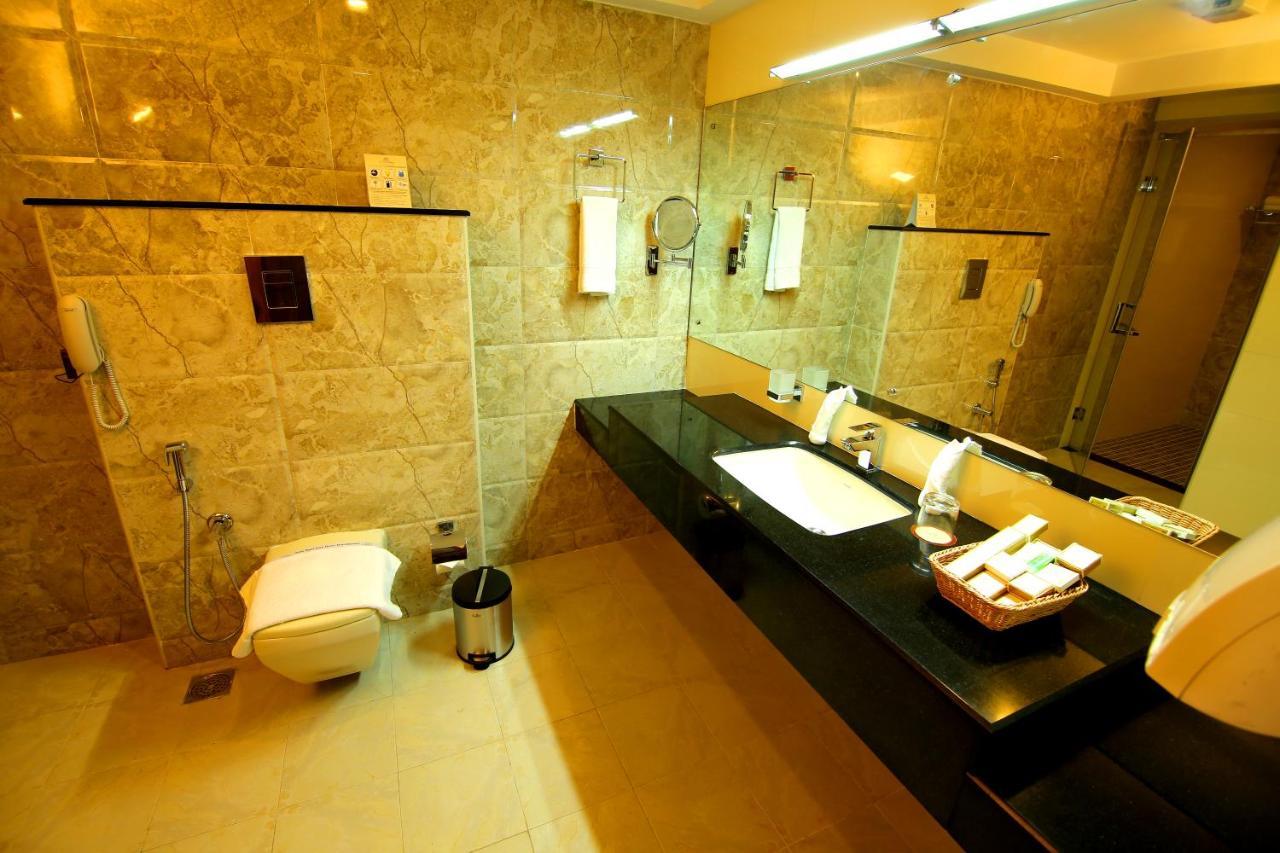 Hotel Hillway Park 콜람 외부 사진