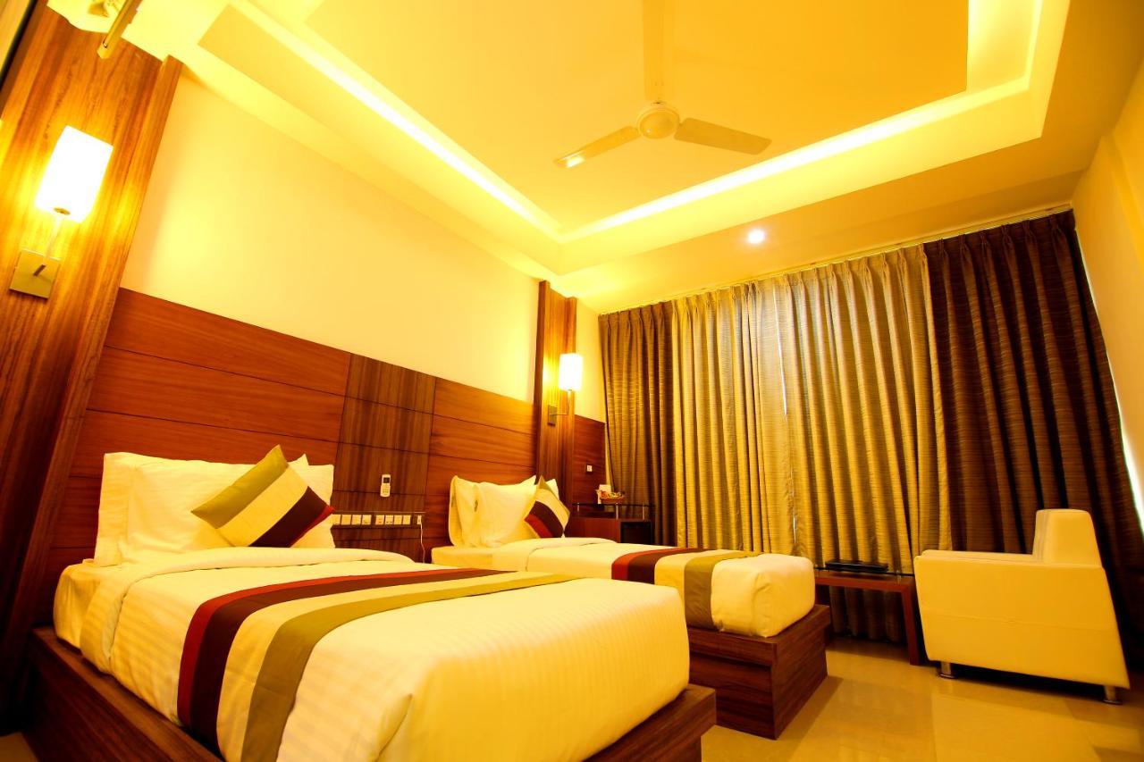 Hotel Hillway Park 콜람 외부 사진