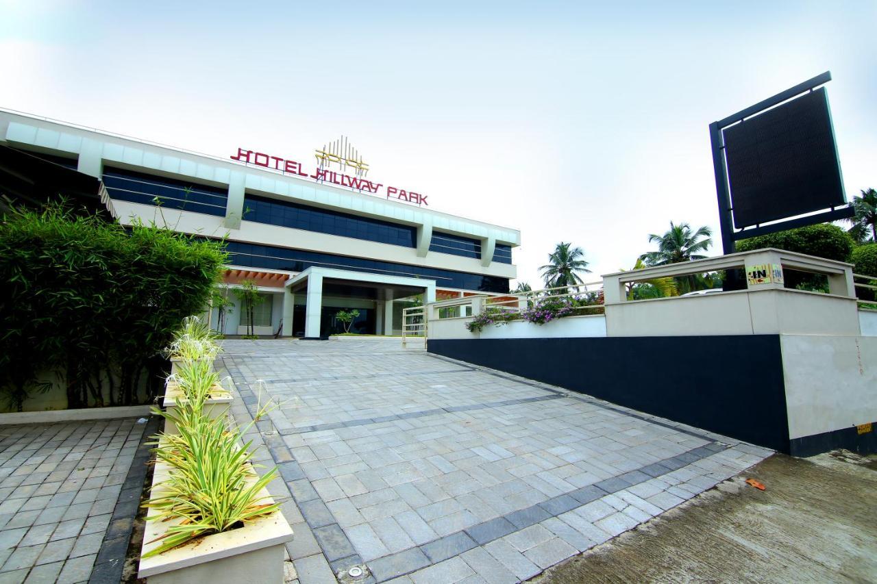 Hotel Hillway Park 콜람 외부 사진