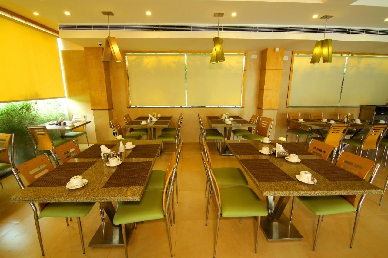 Hotel Hillway Park 콜람 외부 사진