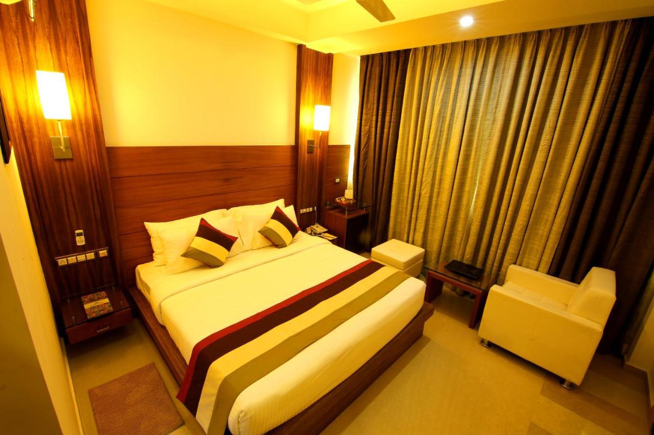 Hotel Hillway Park 콜람 외부 사진