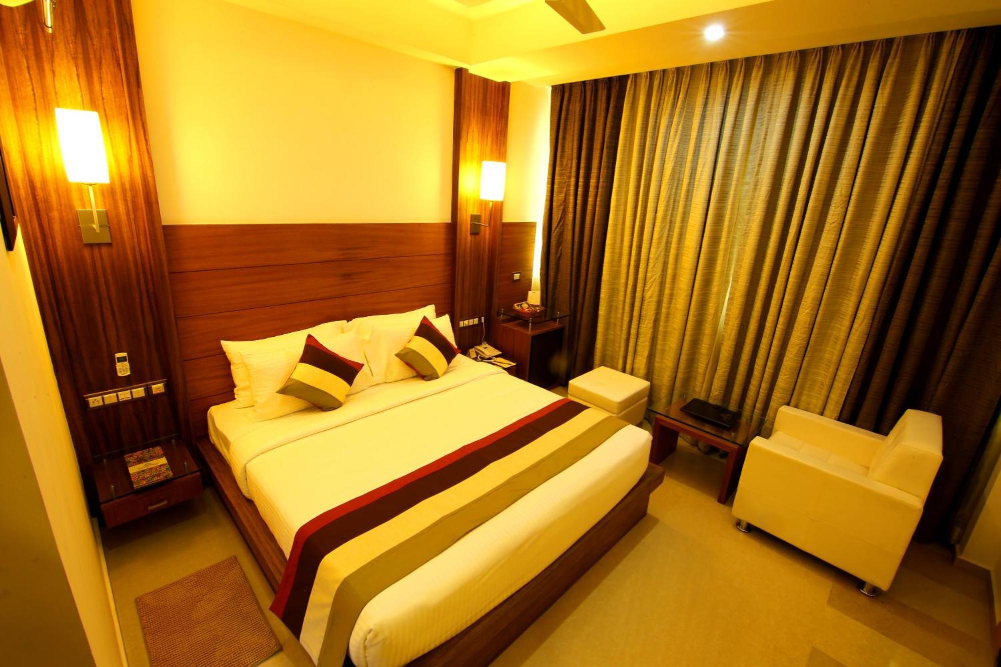 Hotel Hillway Park 콜람 외부 사진